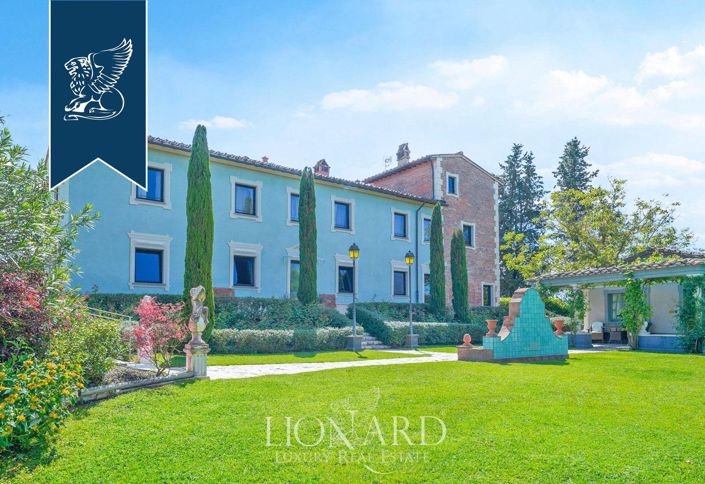 Image No.2-18 Bed Hotel for sale