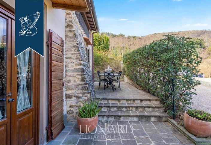 Image No.12-8 Bed Country House for sale