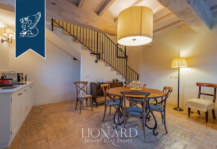 Image No.15-8 Bed Country House for sale