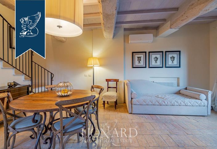 Image No.16-8 Bed Country House for sale