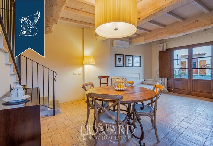 Image No.17-8 Bed Country House for sale