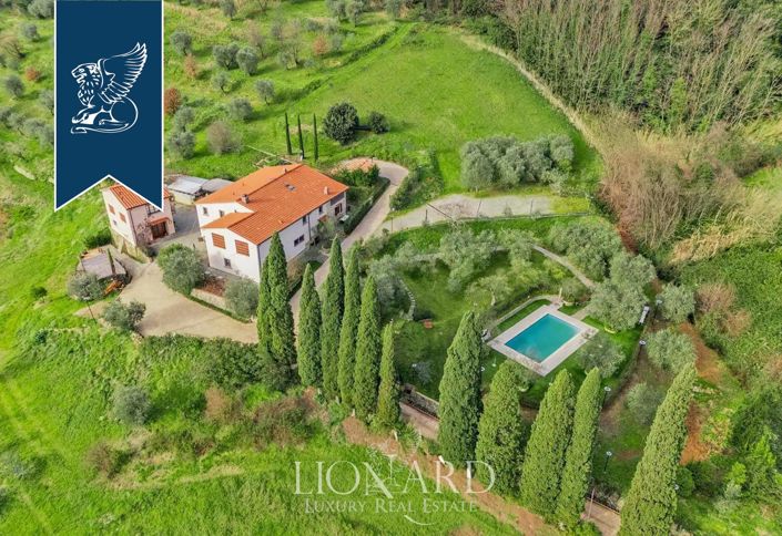 Image No.2-8 Bed Country House for sale