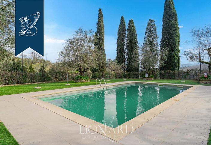 Image No.6-8 Bed Country House for sale