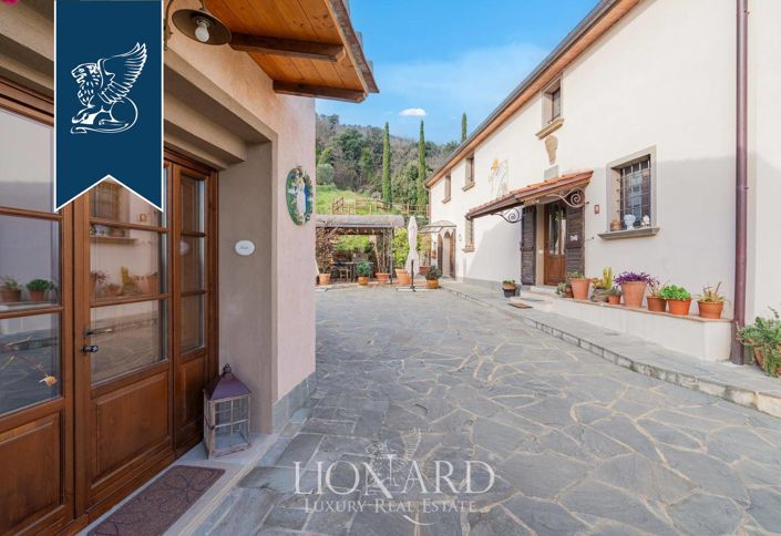 Image No.9-8 Bed Country House for sale