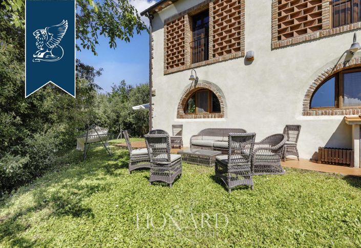 Image No.8-6 Bed Villa for sale