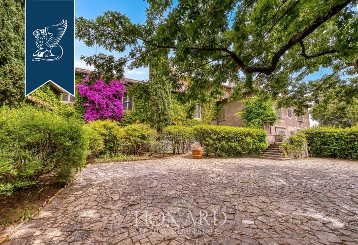 Image No.5-8 Bed Villa for sale