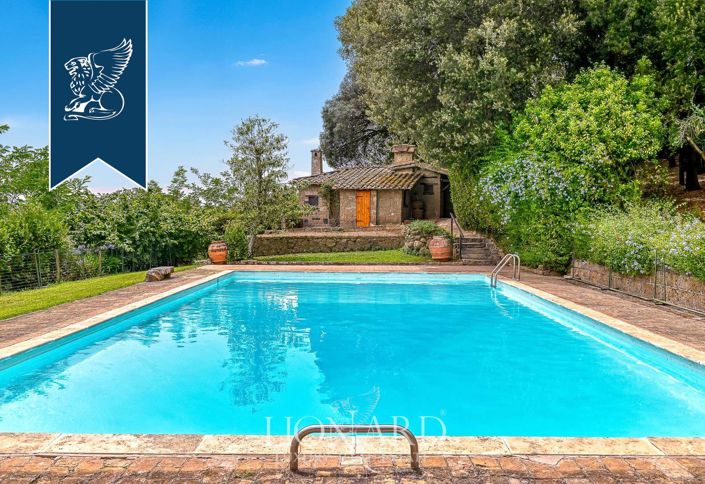 Image No.6-8 Bed Villa for sale