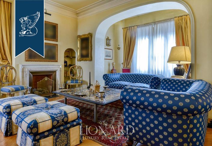 Image No.3-8 Bed Villa for sale