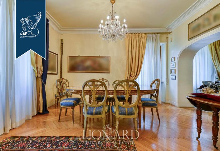 Image No.6-8 Bed Villa for sale