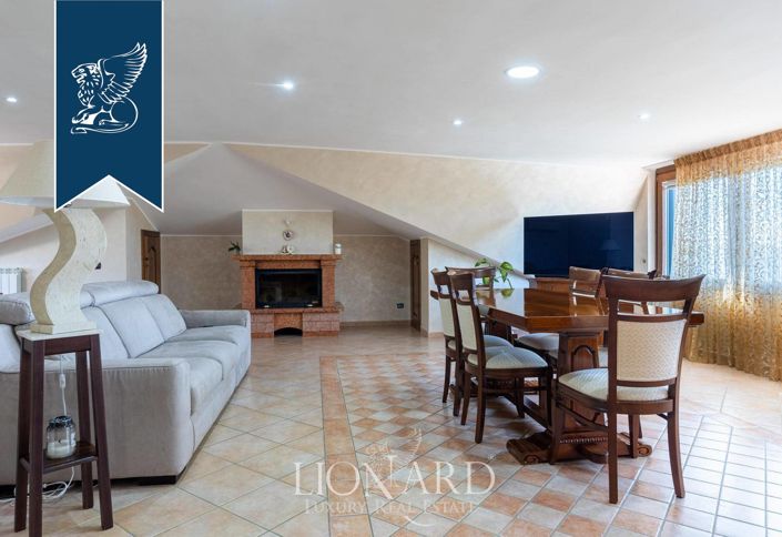 Image No.20-5 Bed Villa for sale