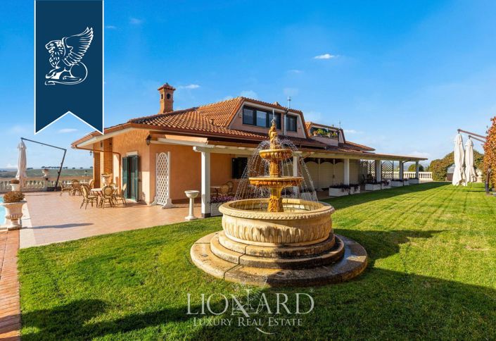 Image No.5-5 Bed Villa for sale