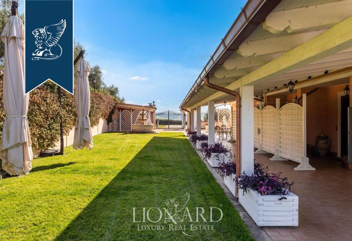 Image No.6-5 Bed Villa for sale