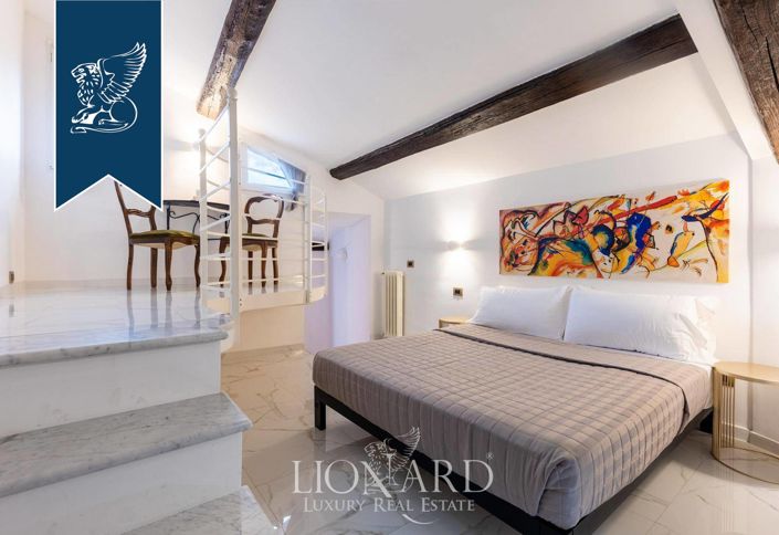 Image No.19-6 Bed Apartment for sale