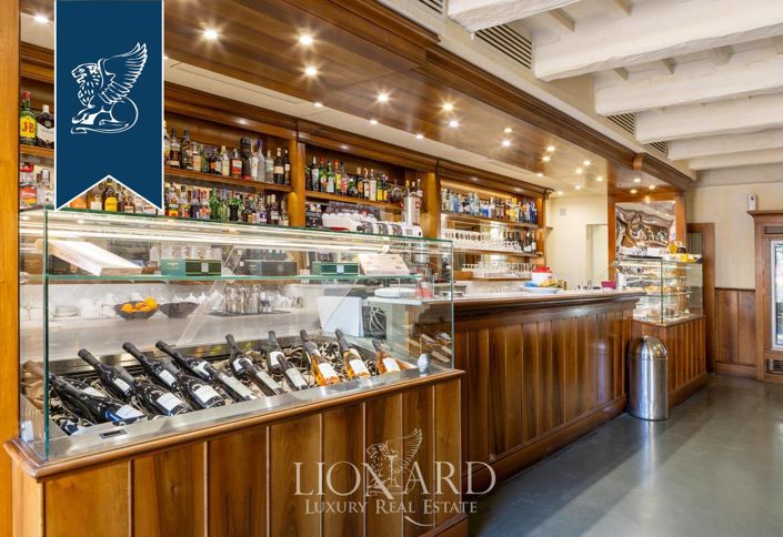 Image No.7-6 Bed Property for sale