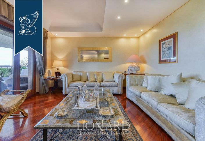 Image No.10-3 Bed Apartment for sale