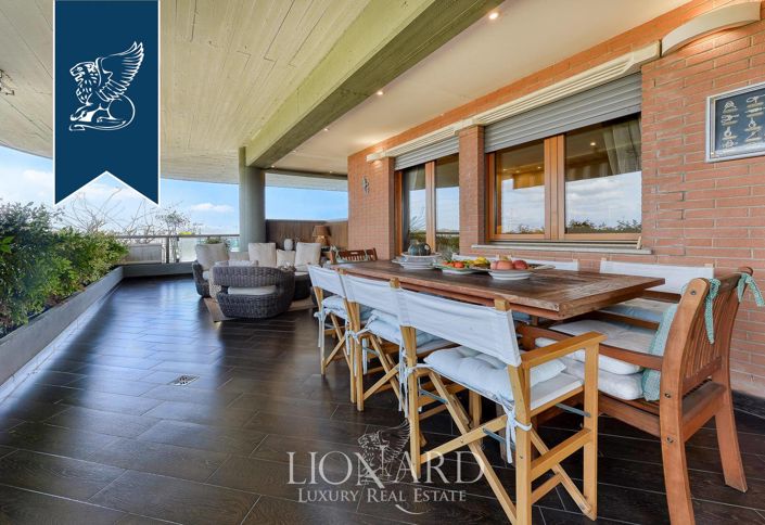 Image No.3-3 Bed Apartment for sale