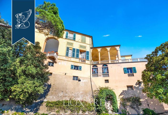 Image No.4-20 Bed Property for sale