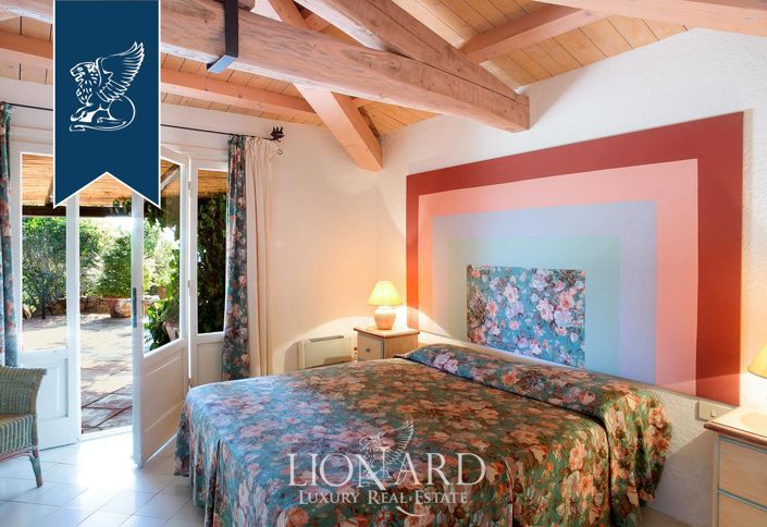 Image No.13-9 Bed Villa for sale