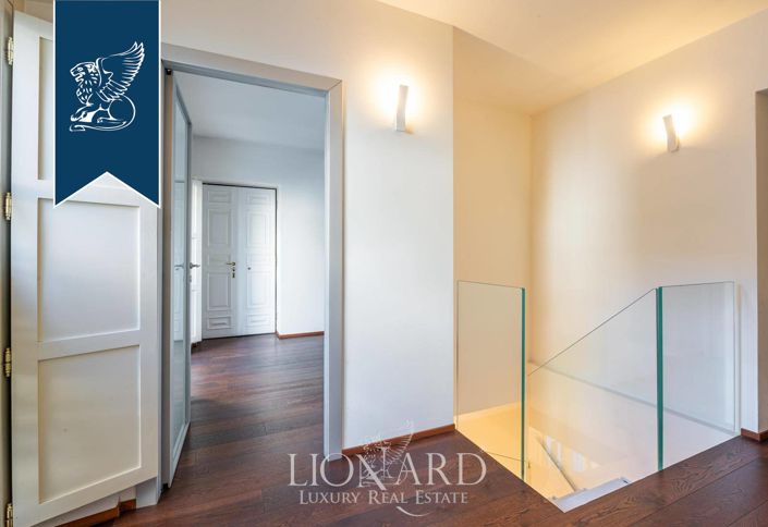 Image No.17-6 Bed Apartment for sale