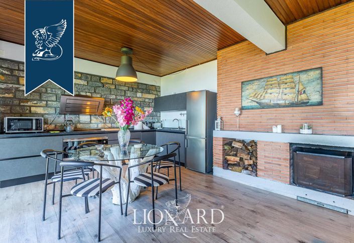 Image No.15-10 Bed Villa for sale