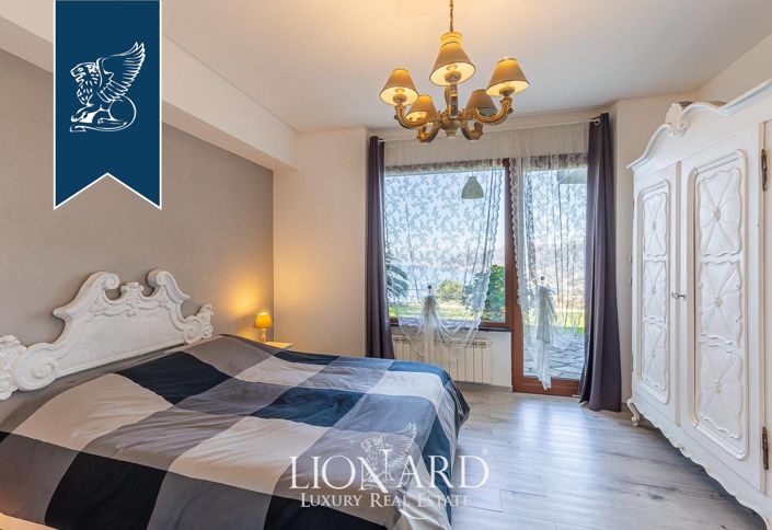 Image No.16-10 Bed Villa for sale