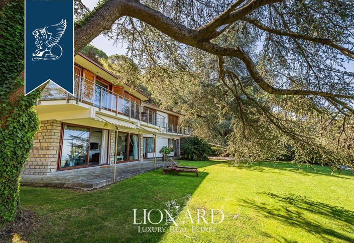 Image No.2-10 Bed Villa for sale