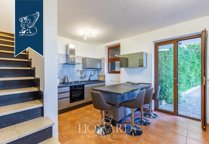 Image No.26-10 Bed Villa for sale