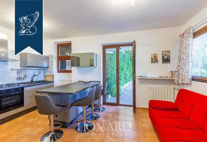 Image No.27-10 Bed Villa for sale