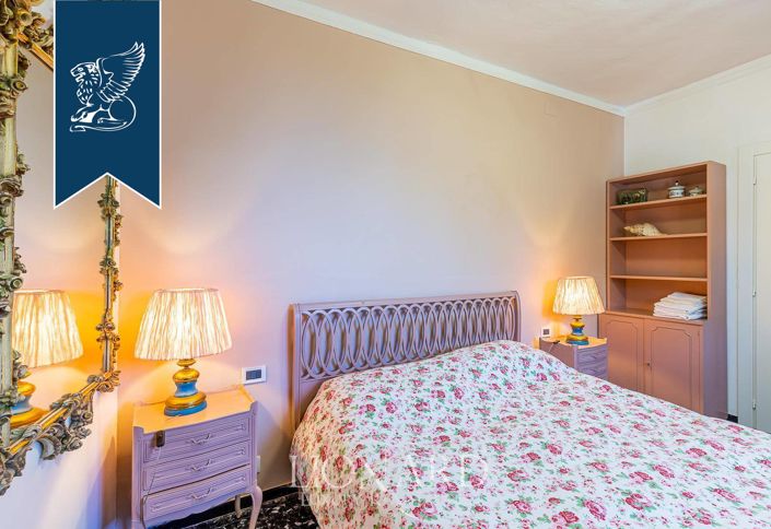 Image No.31-10 Bed Villa for sale