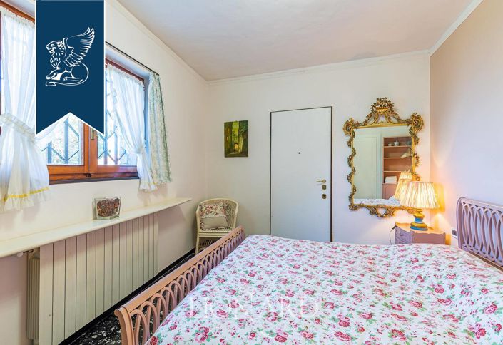 Image No.32-10 Bed Villa for sale