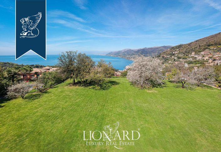 Image No.8-10 Bed Villa for sale