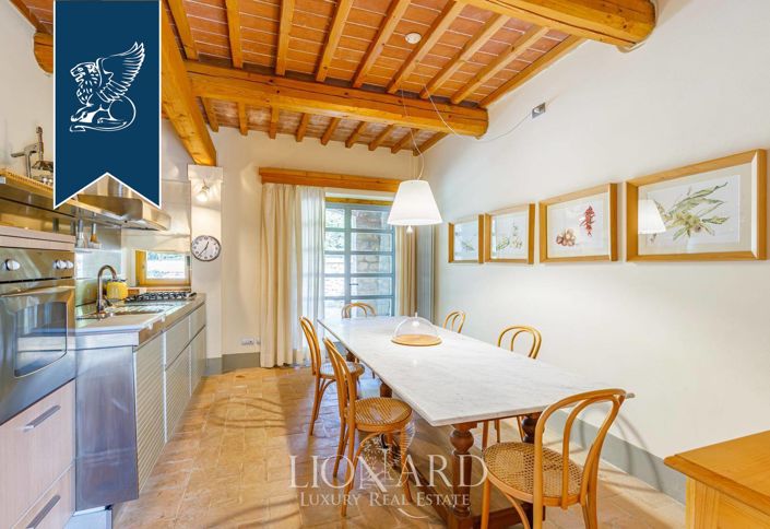 Image No.21-23 Bed Farmhouse for sale