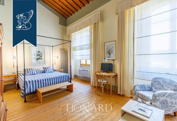 Image No.22-23 Bed Farmhouse for sale