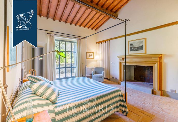 Image No.28-23 Bed Farmhouse for sale