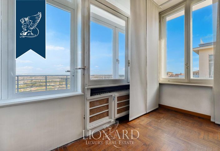 Image No.10-5 Bed Apartment for sale