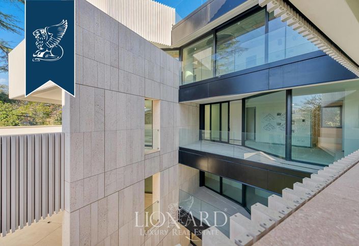 Image No.10-3 Bed Apartment for sale