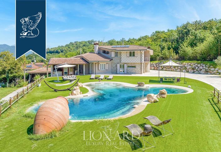 Image No.5-4 Bed Villa for sale