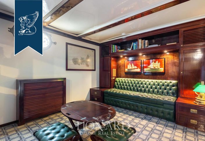 Image No.19-7 Bed Villa for sale