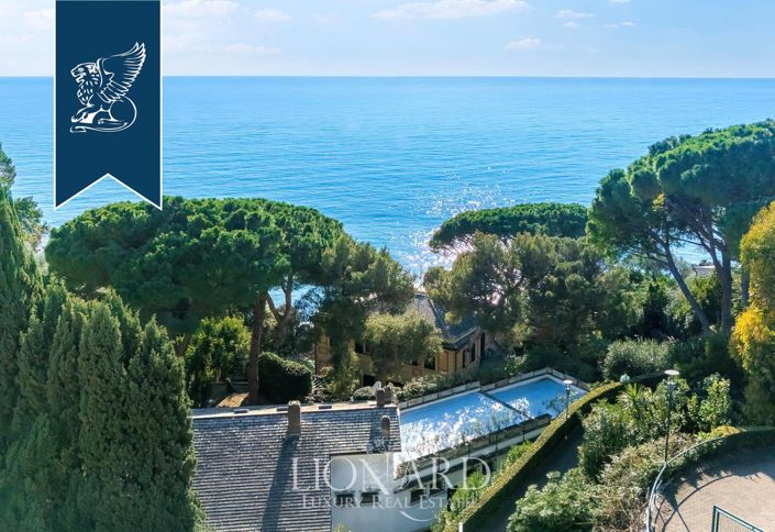 Image No.3-7 Bed Villa for sale