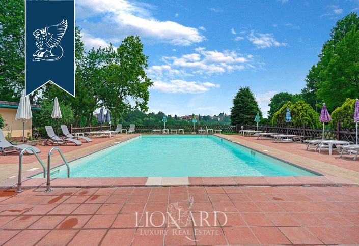 Image No.11-9 Bed Farmhouse for sale