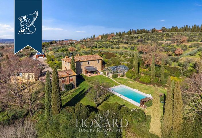 Image No.1-5 Bed Villa for sale