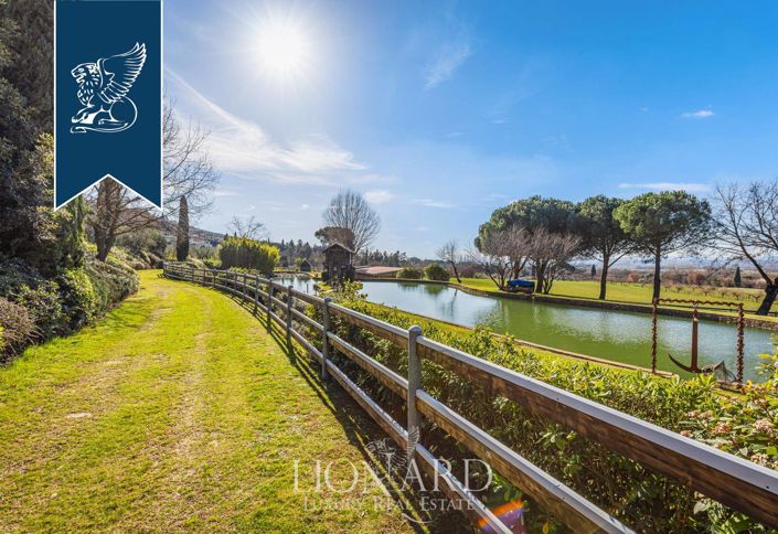 Image No.15-5 Bed Villa for sale