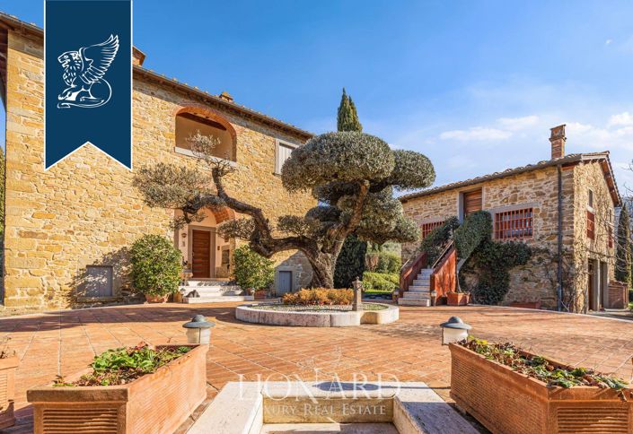 Image No.2-5 Bed Villa for sale