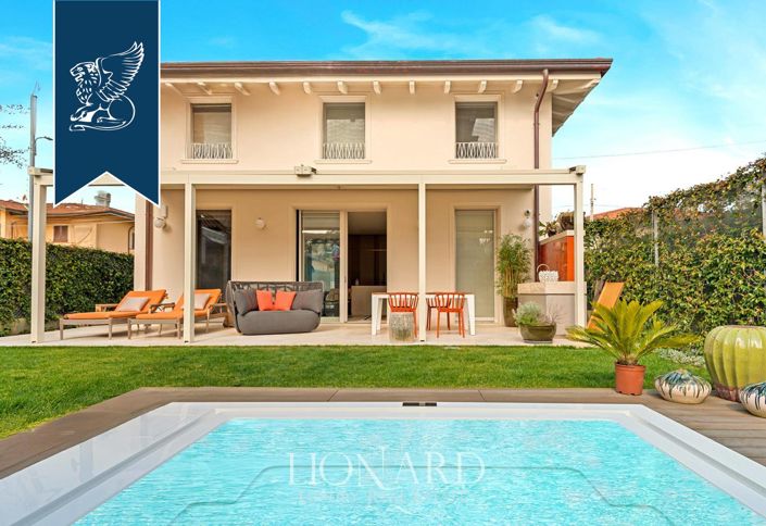 Image No.2-2 Bed Villa for sale