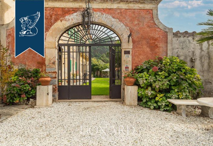 Image No.17-8 Bed Villa for sale