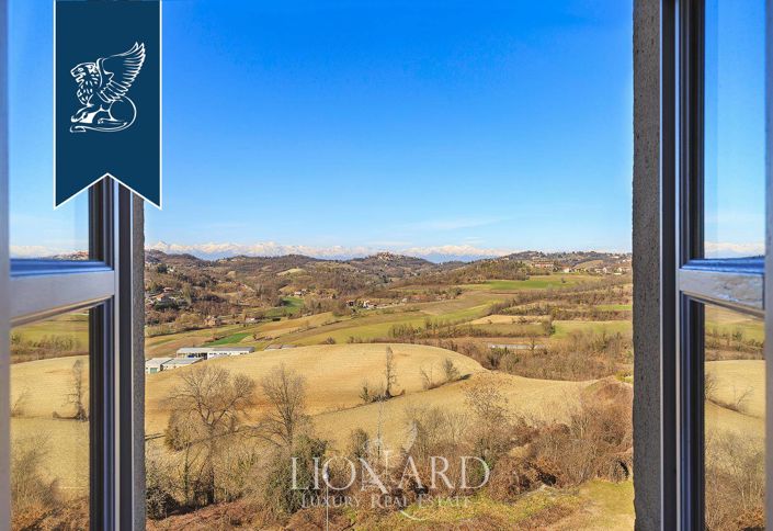 Image No.50-40 Bed Property for sale