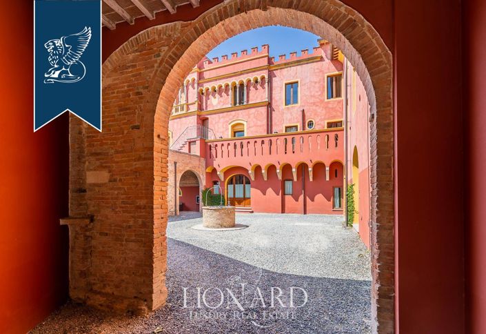 Image No.24-40 Bed Property for sale