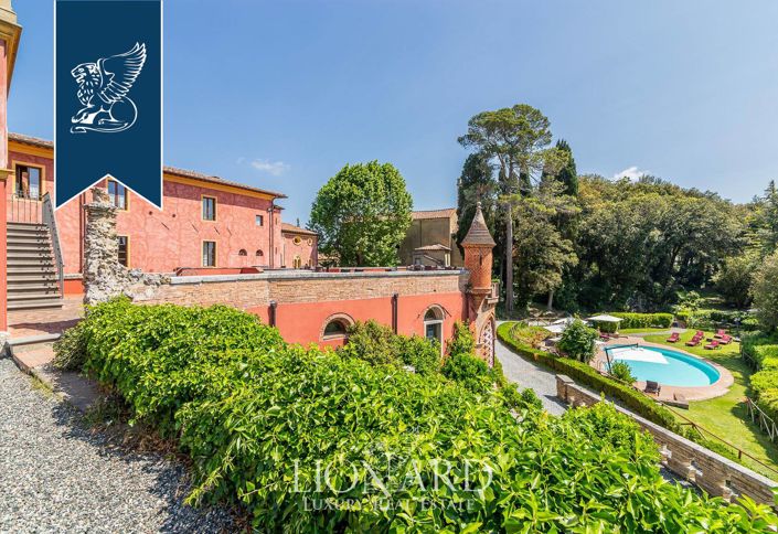 Image No.35-40 Bed Property for sale