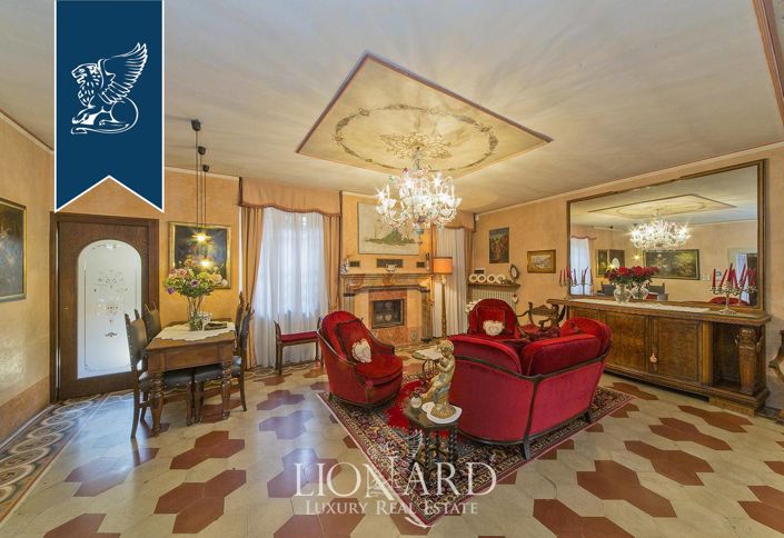 Image No.40-8 Bed Villa for sale