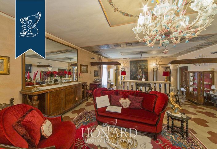 Image No.41-8 Bed Villa for sale